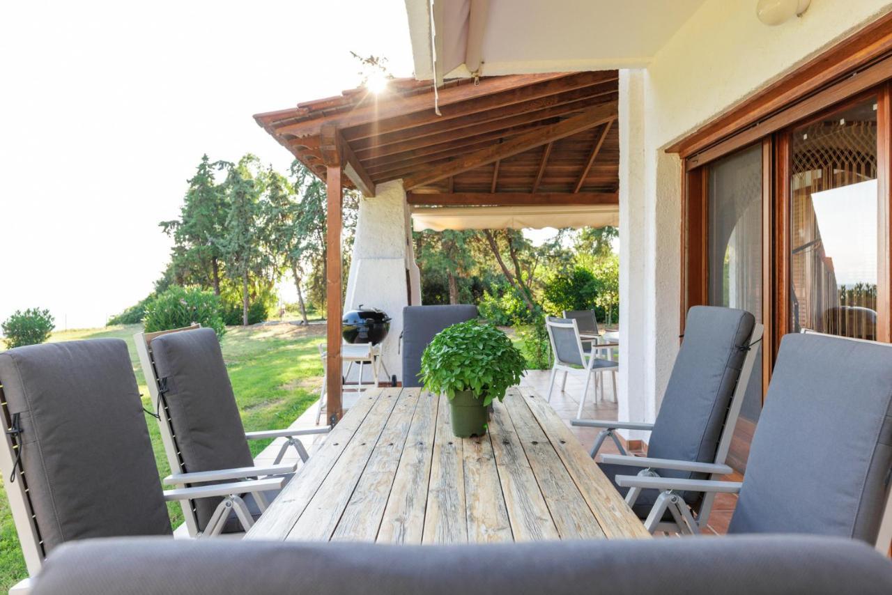 Luna Villa Private Beach Nea Iraklia Exteriér fotografie